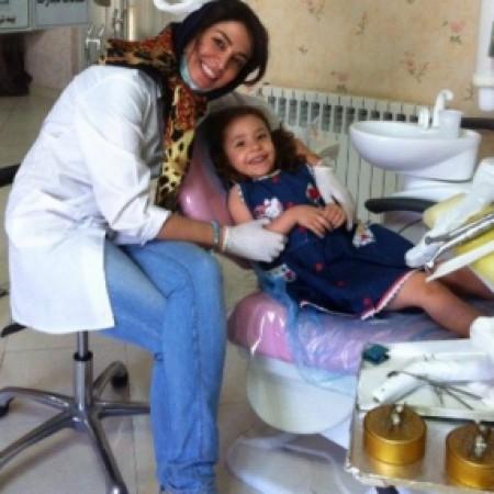 دکتر لیلا مخبری | دندانپزشکی
