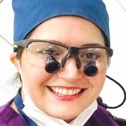 دکتر مونا مشایخی | دندانپزشکی