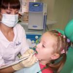 دکتر راضیه قبادی | دندانپزشکی